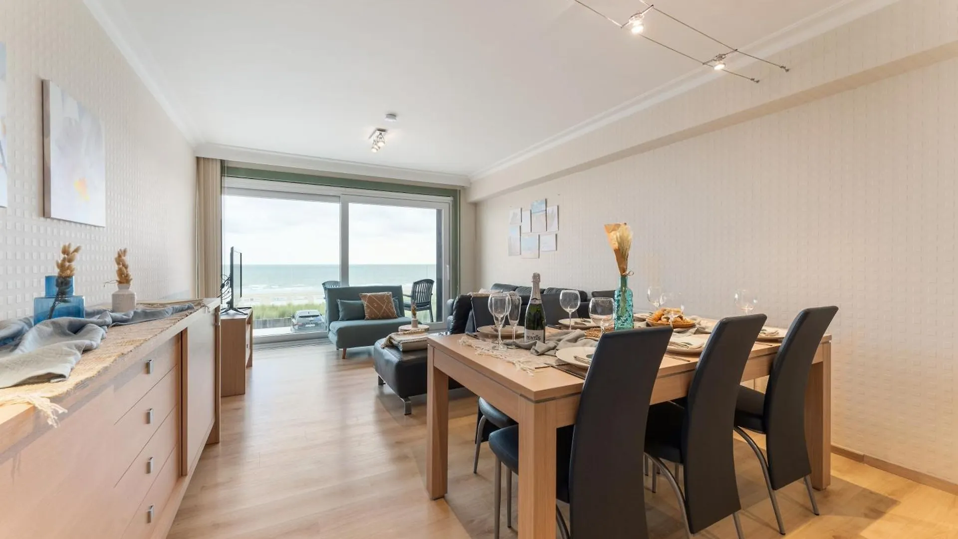 Seanita - Sea View Apartment In Westende